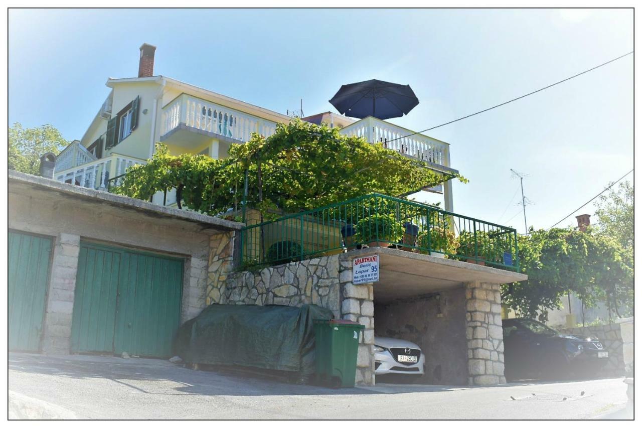 לופאר Apartments Boric מראה חיצוני תמונה